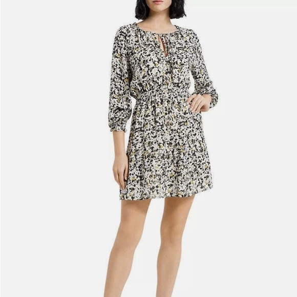 Theory Dresses & Skirts - THEORY Gathered Shirt Dress in Floral Silk Crepe, Size Large